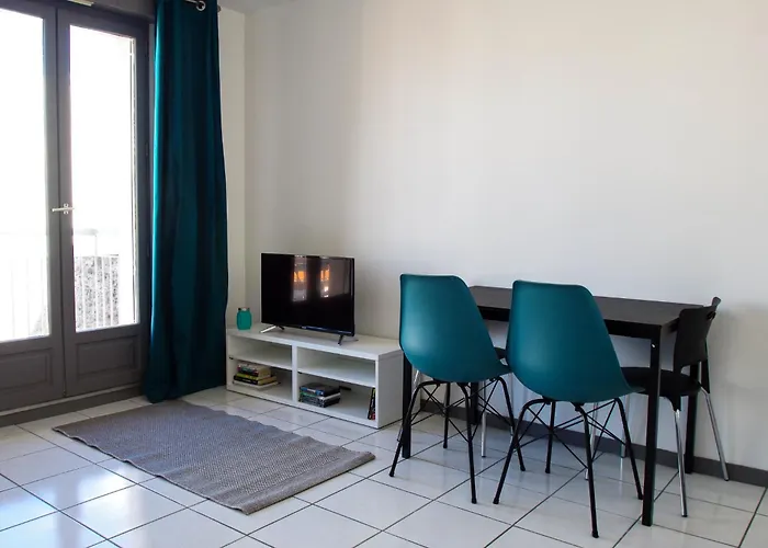 Castellane - 40 M2 Avec Balcon Et Parking